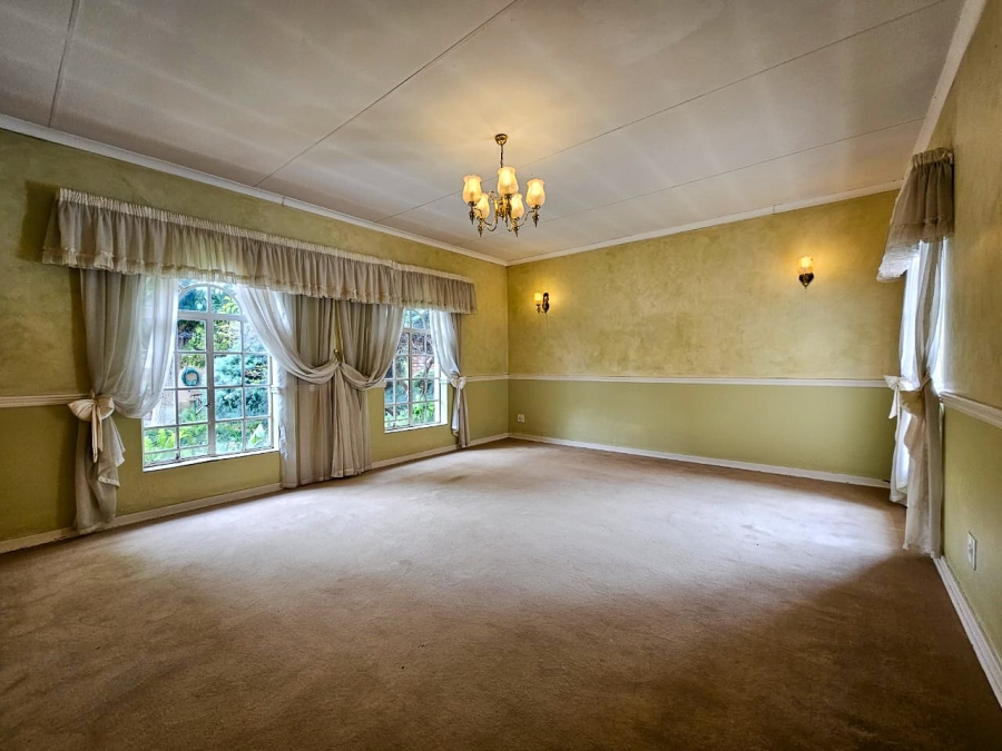 4 Bedroom Property for Sale in Van Der Hoff Park North West